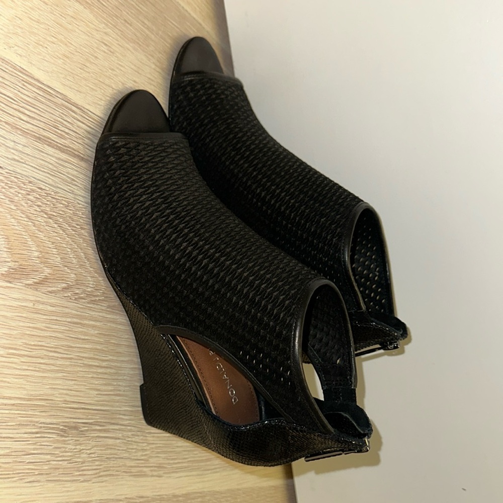 Donald J Pliner Black Wedge Bootie